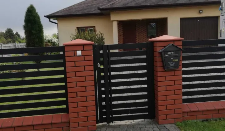 dom wolnostojący, 3 pokoje Ożarowice, ul. Przysieki