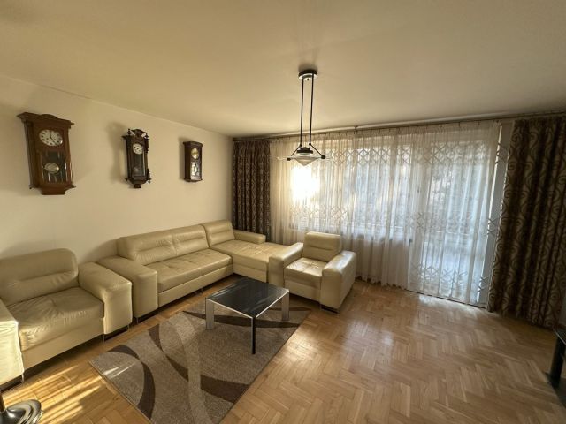 dom wolnostojący, 6 pokoi Piotrków Trybunalski Śródmieście, ul. Wiślana. Zdjęcie 1
