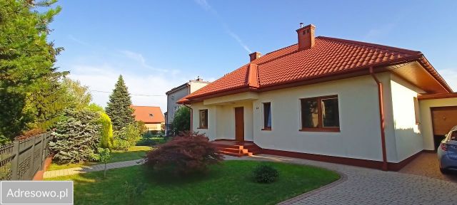 dom wolnostojący, 4 pokoje Tarnów Krzyż, ul. Heleny Modrzejewskiej. Zdjęcie 1