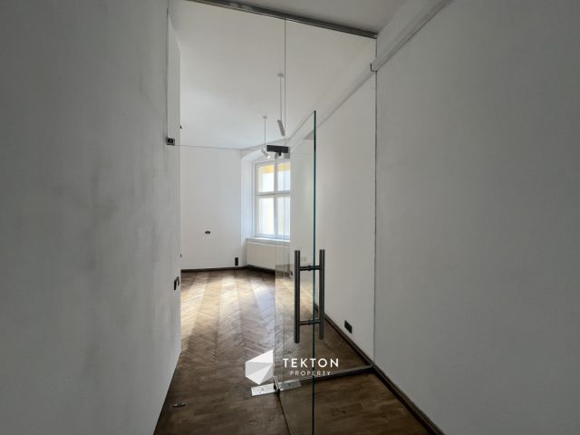 Mieszkanie 3-pokojowe Poznań Stare Miasto, ul. Franciszka Ratajczaka. Zdjęcie 2