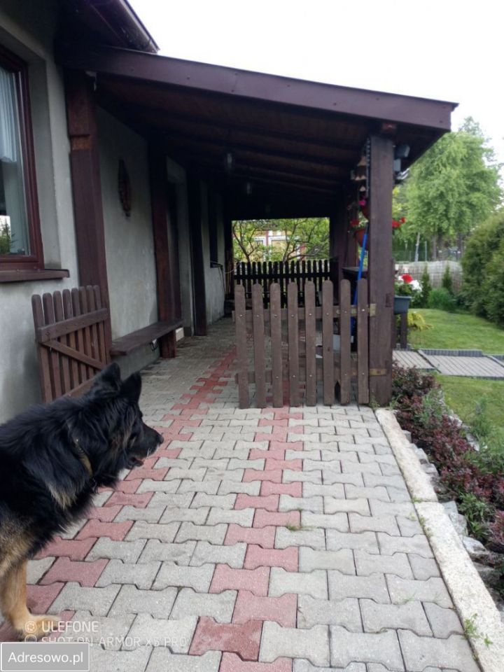 dom wolnostojący, 4 pokoje Brzeziny. Zdjęcie 3