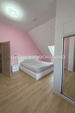 dom wolnostojący, 5 pokoi Pniówek, ul. Krucza. Zdjęcie 13
