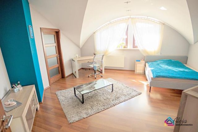 dom wolnostojący, 5 pokoi Częstochowa Północ, ul. Kochmańskiego. Zdjęcie 13