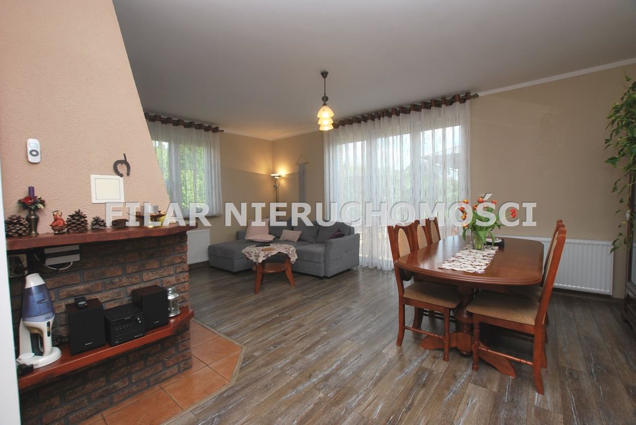 dom wolnostojący, 5 pokoi Osiek. Zdjęcie 2