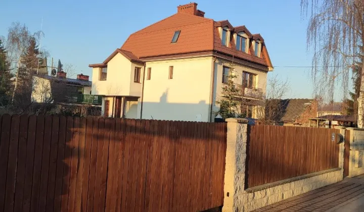 dom wolnostojący, 8 pokoi Łomianki, ul. Gościńcowa