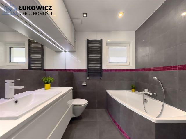 dom wolnostojący, 4 pokoje Kaniów. Zdjęcie 13