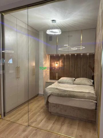 Mieszkanie 2-pokojowe Warszawa Włochy, al. Krakowska. Zdjęcie 3