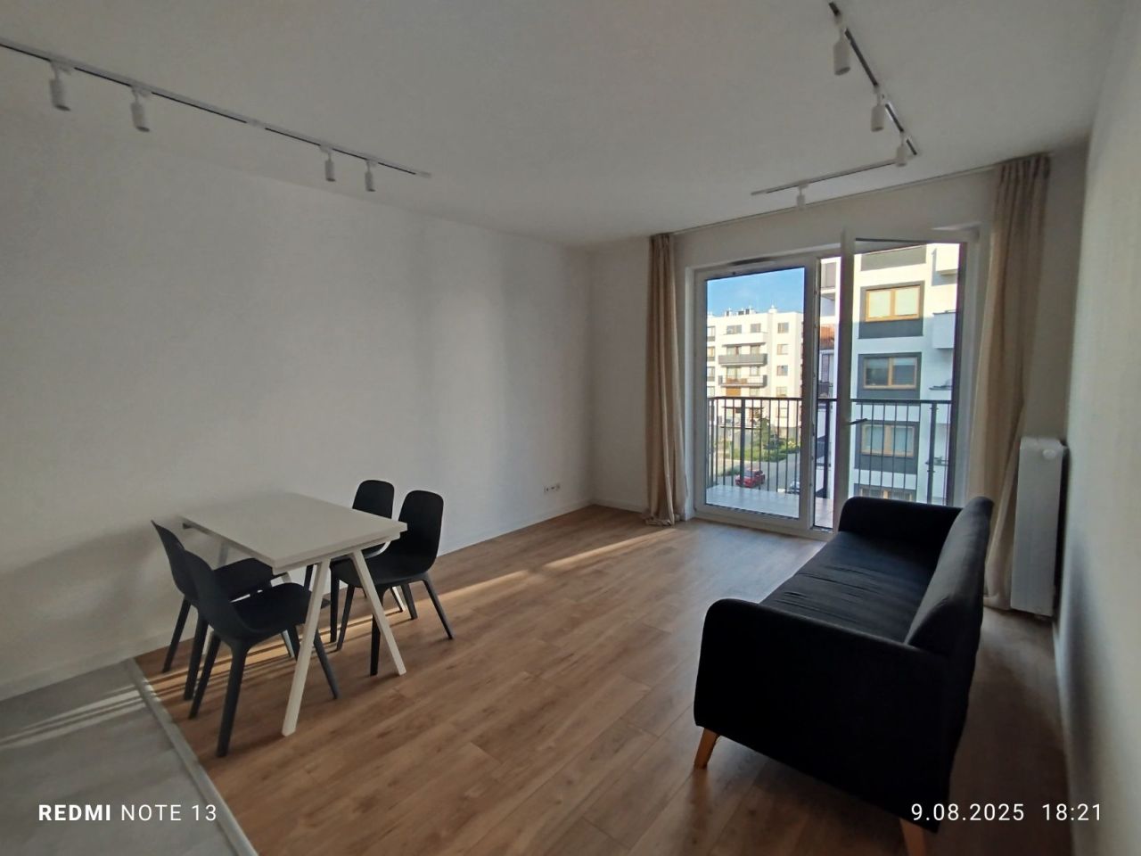 Mieszkanie 3-pokojowe Warszawa Włochy, ul. Łopuszańska. Zdjęcie 1