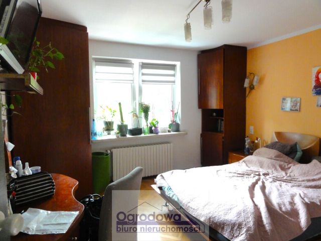 dom wolnostojący, 6 pokoi Urle. Zdjęcie 11