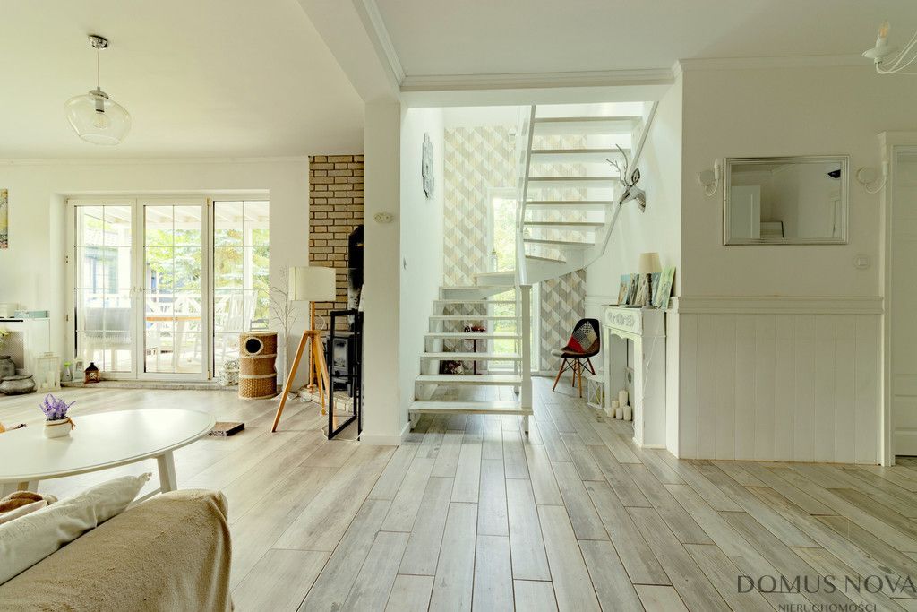 dom wolnostojący, 5 pokoi Dąbrowa Chotomowska, ul. Czeremchowa. Zdjęcie 2