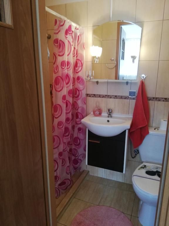 dom wolnostojący, 10 pokoi Kąty Rybackie, ul. Wczasowa. Zdjęcie 2