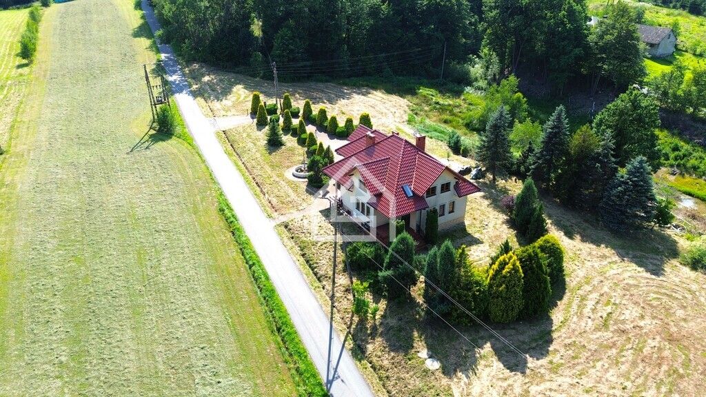 dom wolnostojący, 6 pokoi Lipnica Górna. Zdjęcie 3