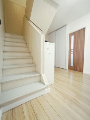 Mieszkanie 5-pokojowe Jelenia Góra Cieplice Śląskie-Zdrój, ul. Macieja Rataja. Zdjęcie 4