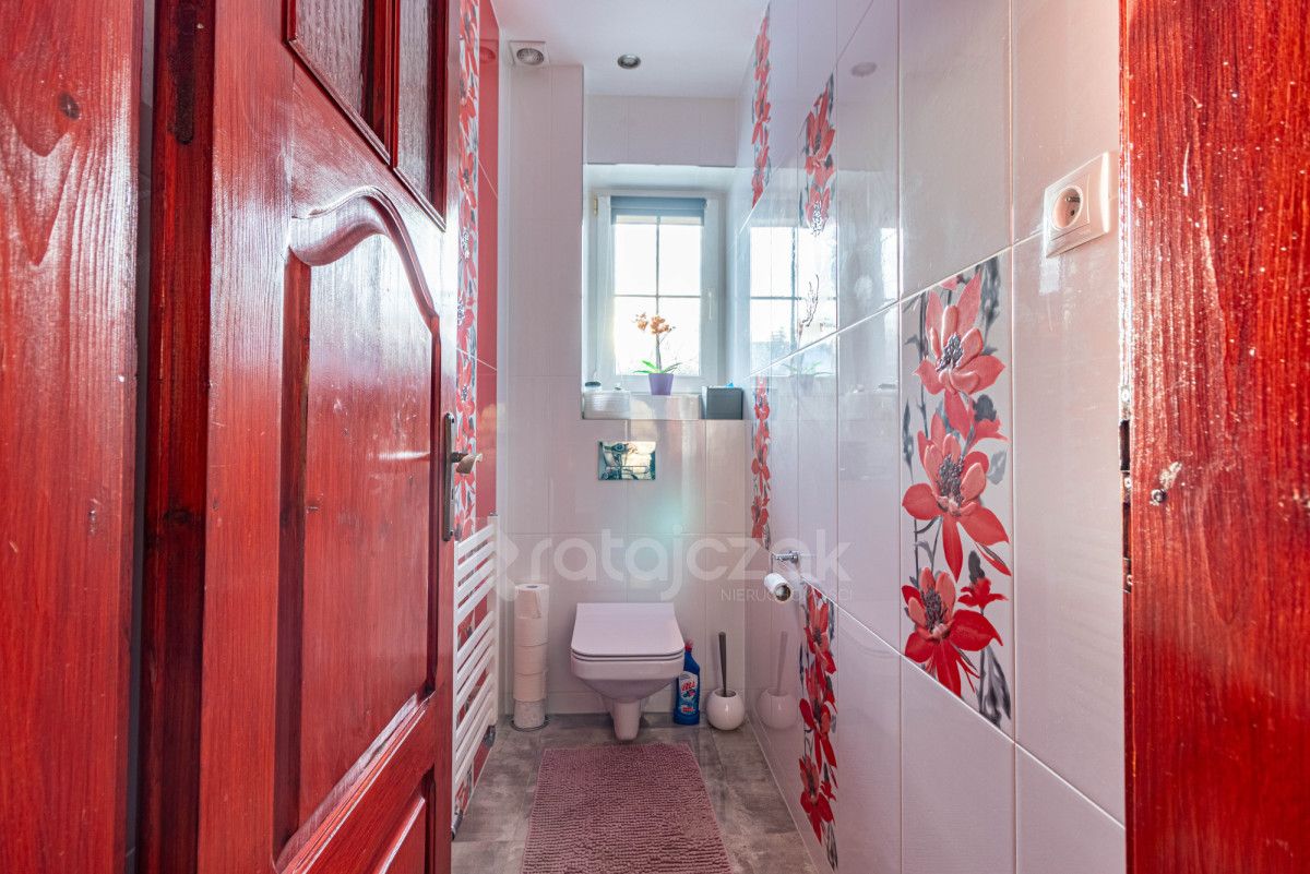 dom wolnostojący, 7 pokoi Nadole, ul. Osiedle na Stoku. Zdjęcie 11