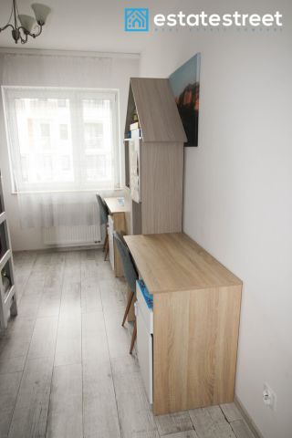 Mieszkanie 3-pokojowe Rzeszów, ul. Eugeniusza Kwiatkowskiego. Zdjęcie 4