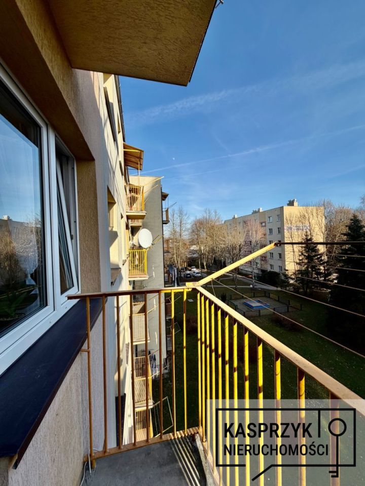 Mieszkanie 3-pokojowe Krosno, ul. Powstańców Warszawskich. Zdjęcie 3