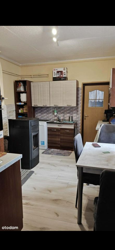 Mieszkanie 3-pokojowe Brody, pl. Plac Zamkowy. Zdjęcie 2