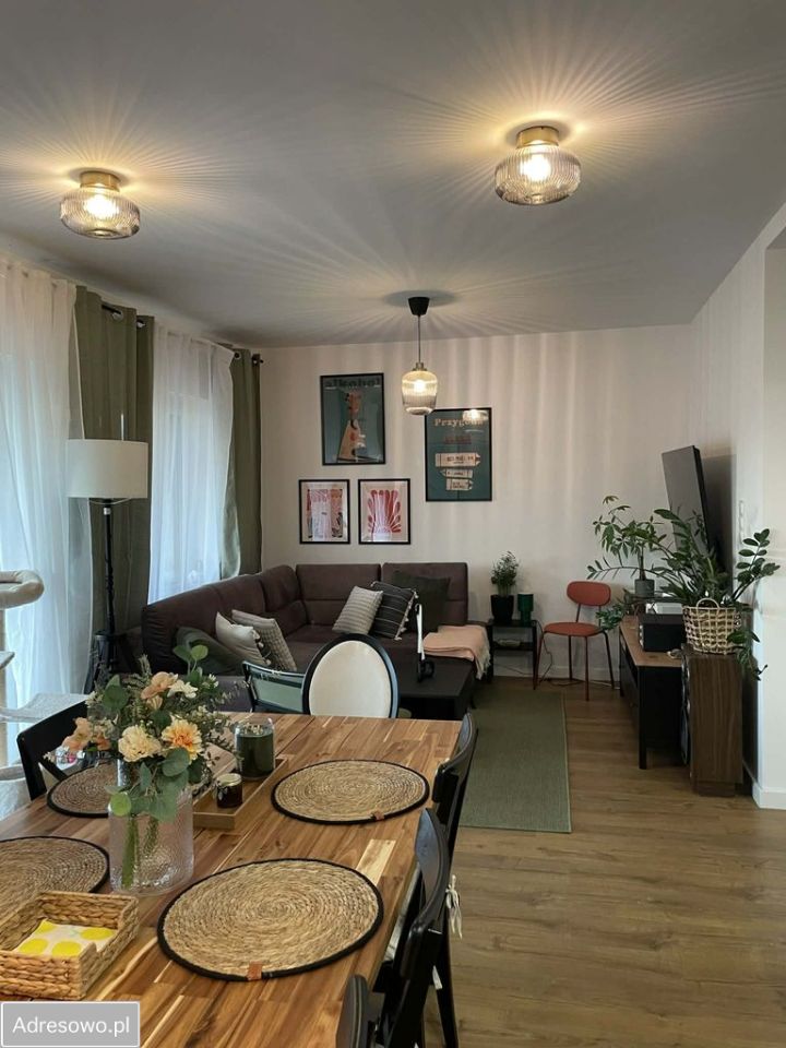 bliźniak, 5 pokoi Chrząstawa Mała. Zdjęcie 3