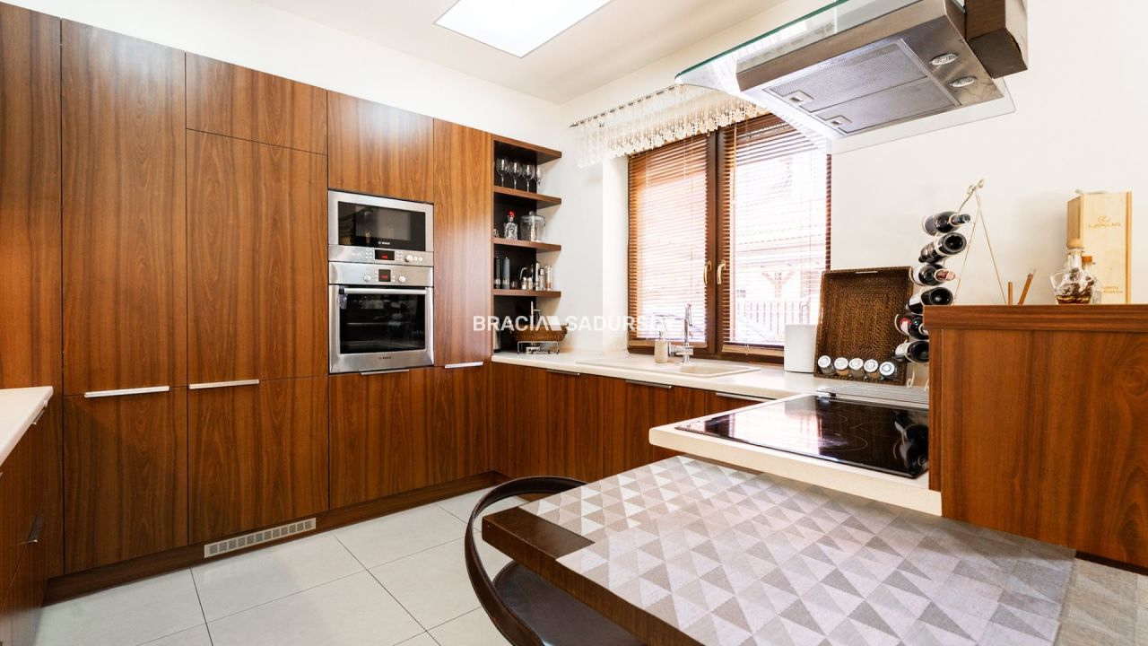 bliźniak, 5 pokoi Libertów, ul. św. Floriana. Zdjęcie 2