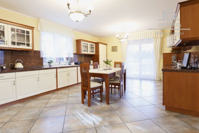 dom wolnostojący, 8 pokoi Koźmin. Zdjęcie 9