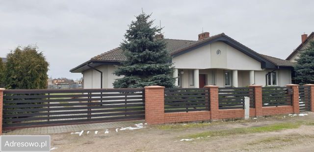 dom wolnostojący, 5 pokoi Dopiewiec. Zdjęcie 1