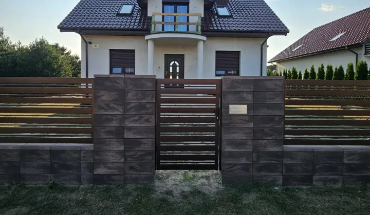 dom wolnostojący, 5 pokoi Ślesin Działki, Krokusowa