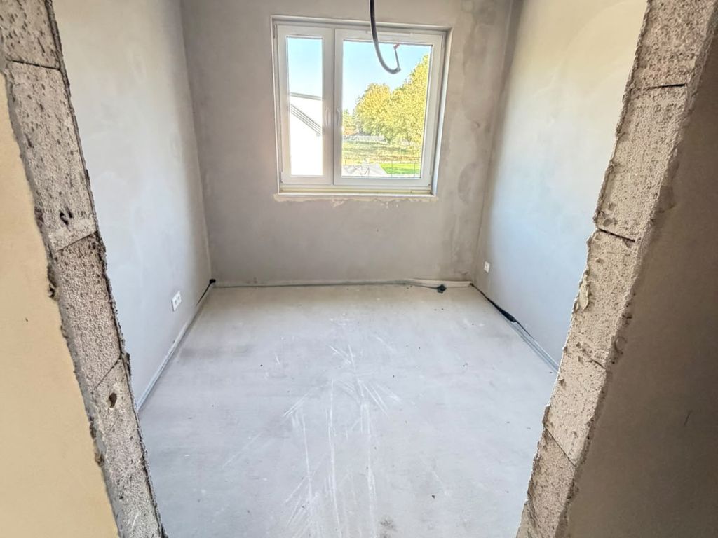 bliźniak, 5 pokoi Skierdy, ul. Modlińska. Zdjęcie 18