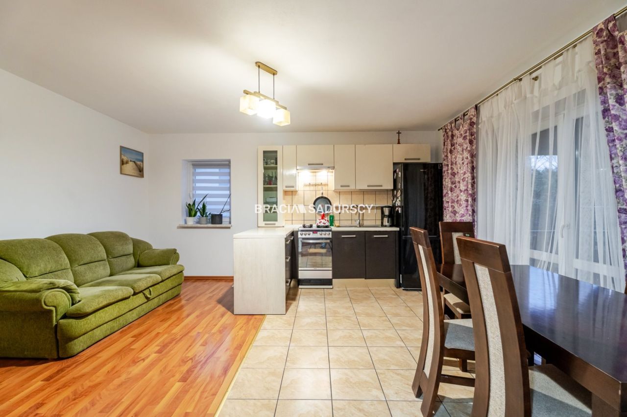 dom wolnostojący, 5 pokoi Kłokoczyn, ul. Wesoła. Zdjęcie 7