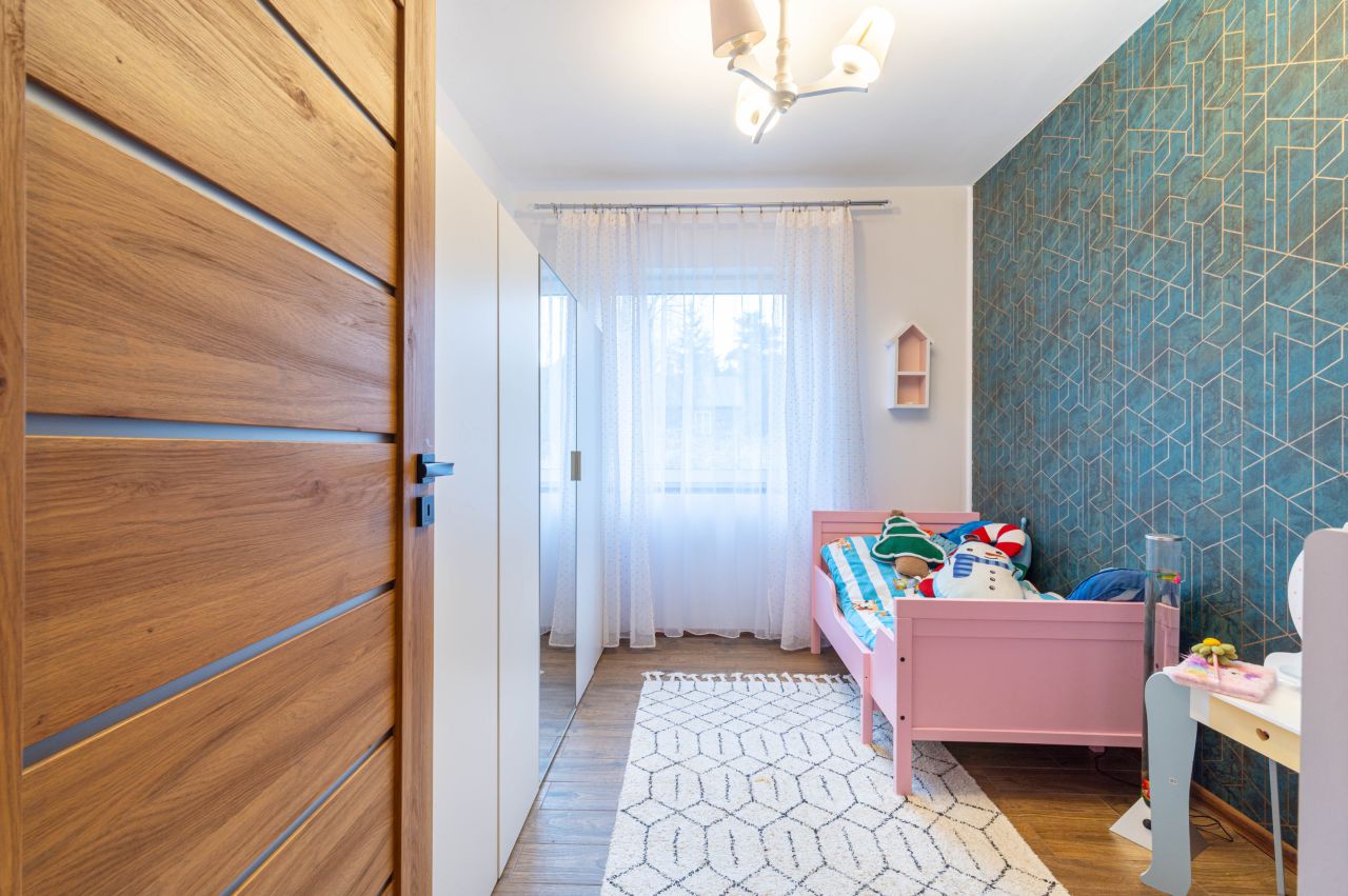 dom wolnostojący, 5 pokoi Mikanów. Zdjęcie 4