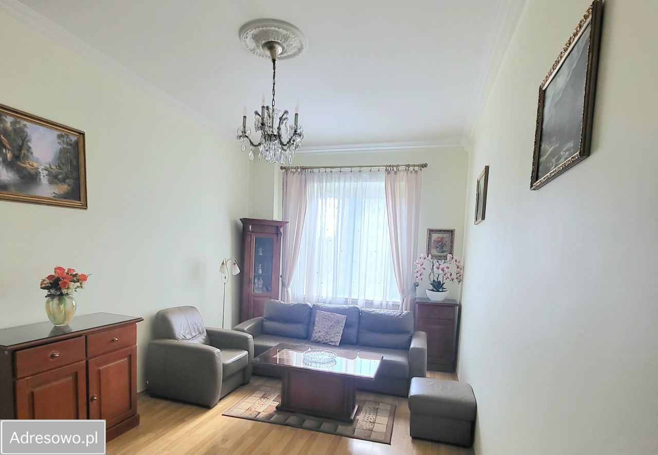 Mieszkanie 3-pokojowe Warszawa Śródmieście. Zdjęcie 1