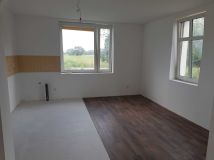 dom wolnostojący, 2 pokoje Bejsce. Zdjęcie 2