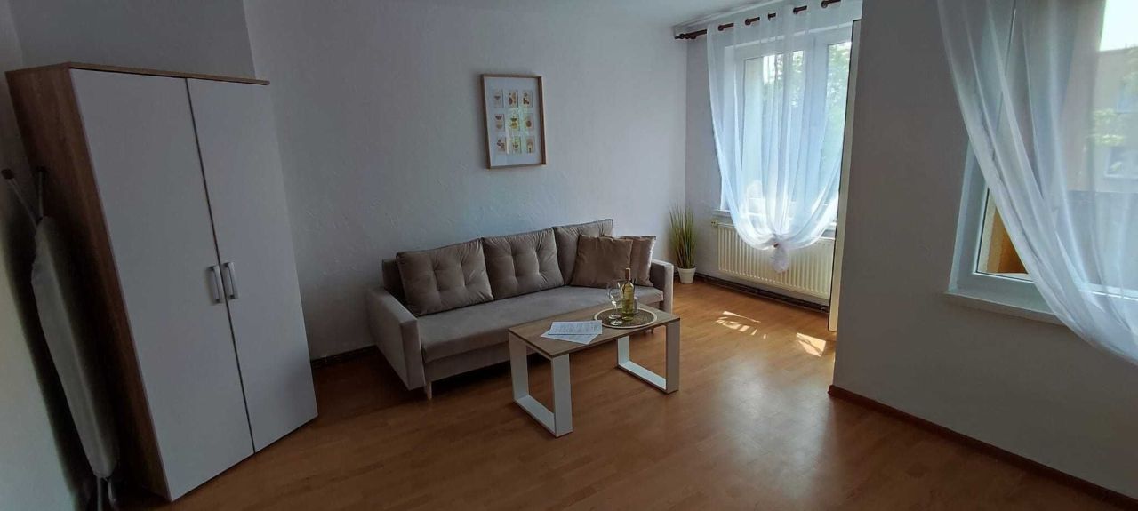Mieszkanie 1-pokojowe Czerwionka-Leszczyny Leszczyny, ul. Broniewskiego. Zdjęcie 1