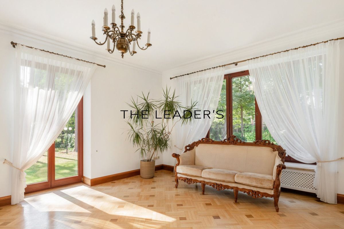 dom wolnostojący, 6 pokoi Konstancin-Jeziorna. Zdjęcie 4