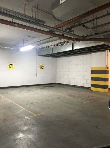 Garaż/miejsce parkingowe Kraków Stare Miasto, ul. Pawia. Zdjęcie 1