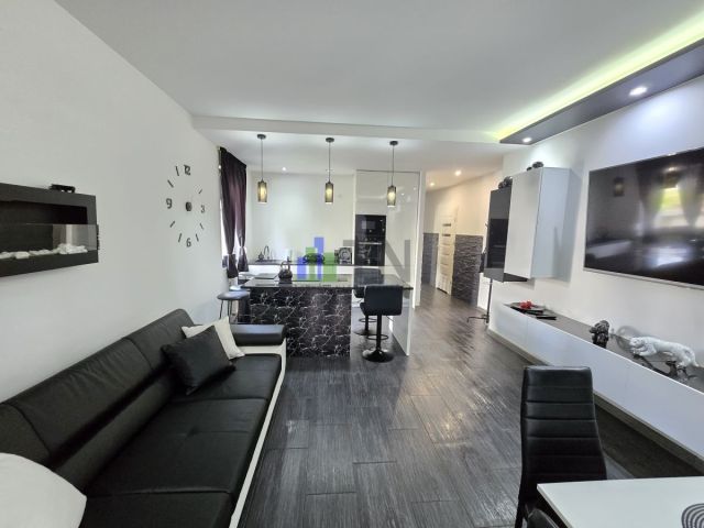 Mieszkanie 3-pokojowe Wrocław Krzyki, ul. Jarosława Iwaszkiewicza. Zdjęcie 2