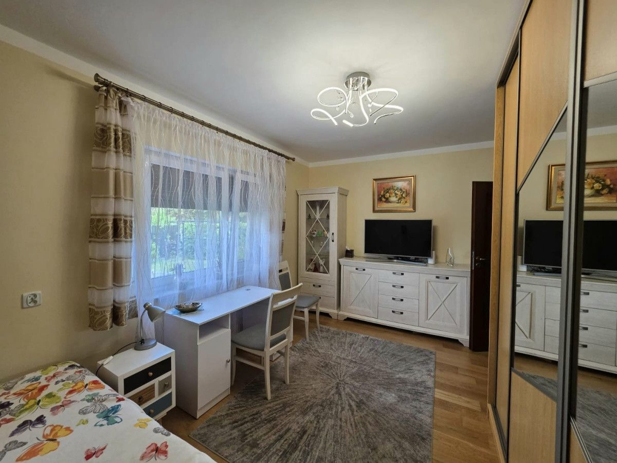 dom wolnostojący, 6 pokoi Stalowa Wola, ul. Czesława Niemena. Zdjęcie 11