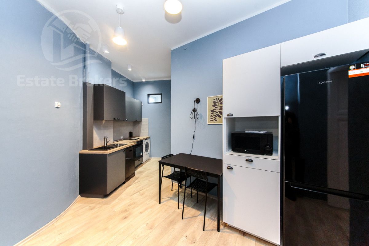 Mieszkanie 3-pokojowe Wrocław Śródmieście, ul. Henryka Sienkiewicza. Zdjęcie 3