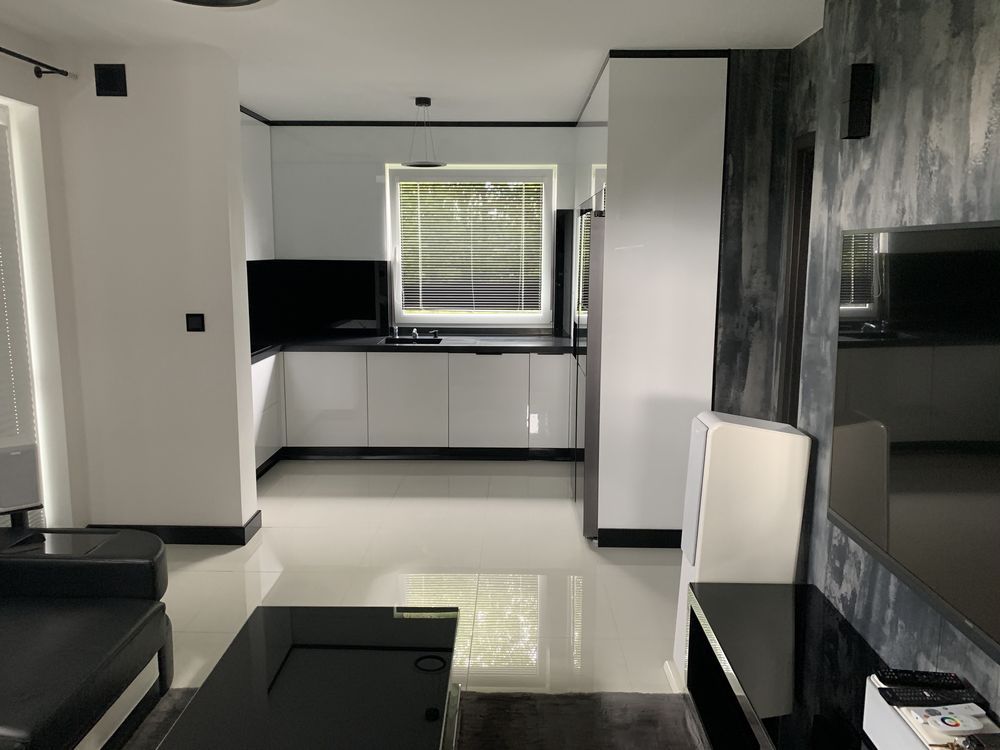 Mieszkanie 3-pokojowe Jankowice. Zdjęcie 3