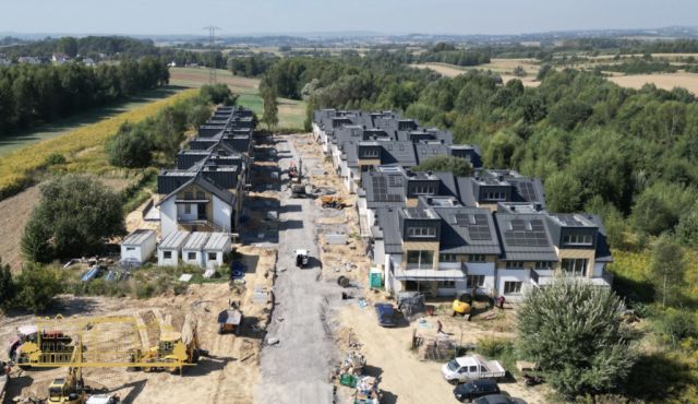 Mieszkanie 6-pokojowe Bibice, ul. Graniczna. Zdjęcie 2