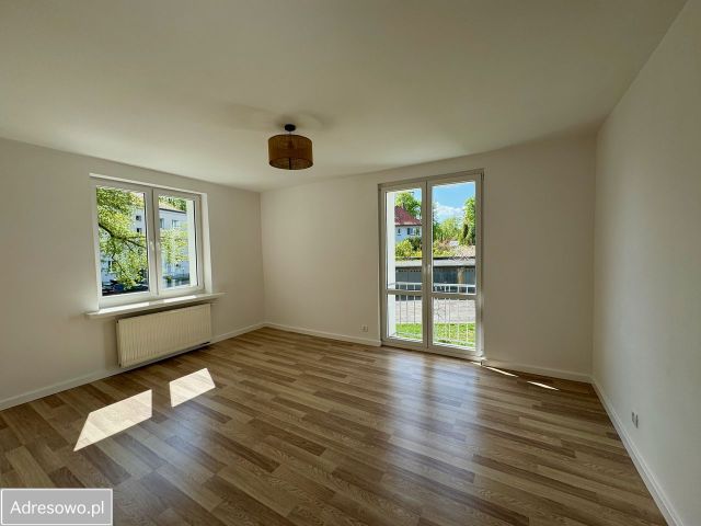 Mieszkanie 2-pokojowe Zielona Góra Centrum, ul. Stanisława Wyspiańskiego. Zdjęcie 1