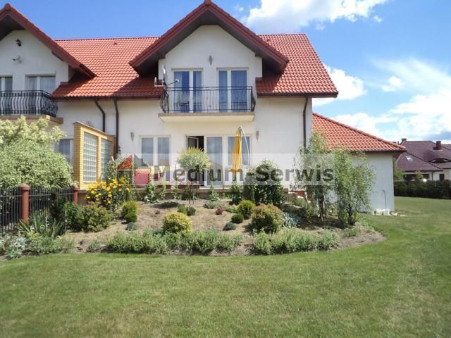 bliźniak, 4 pokoje Górno. Zdjęcie 1