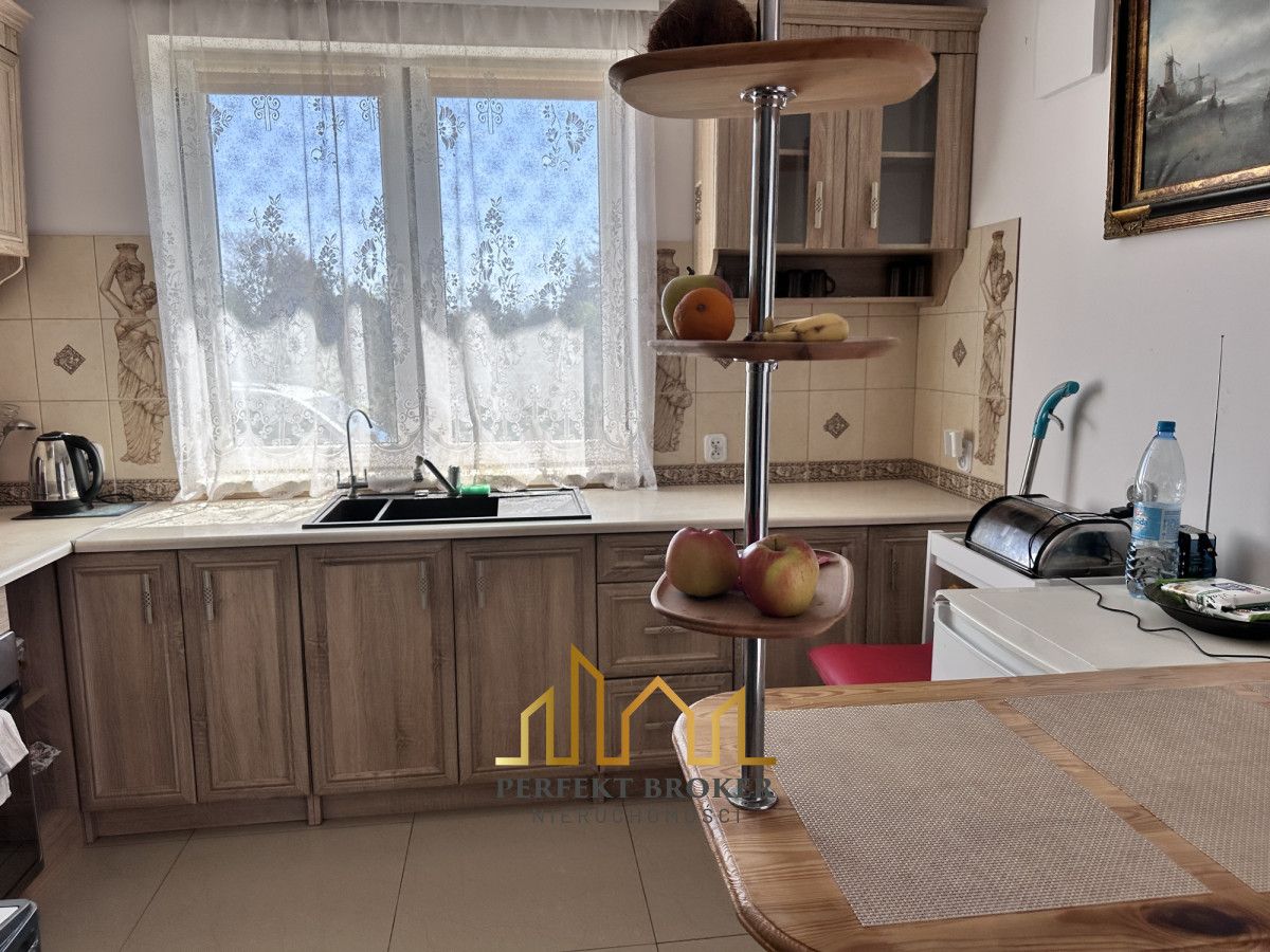 dom wolnostojący, 5 pokoi Łuszczów Drugi. Zdjęcie 3