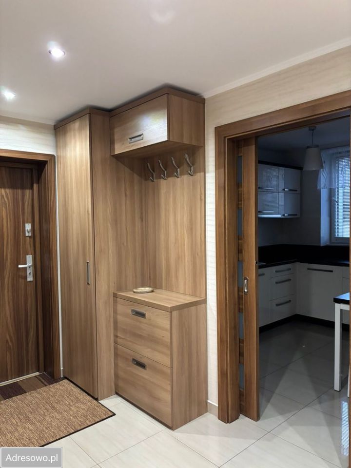 Mieszkanie 3-pokojowe Chrzanów Centrum, ul. Henryka Sienkiewicza. Zdjęcie 2