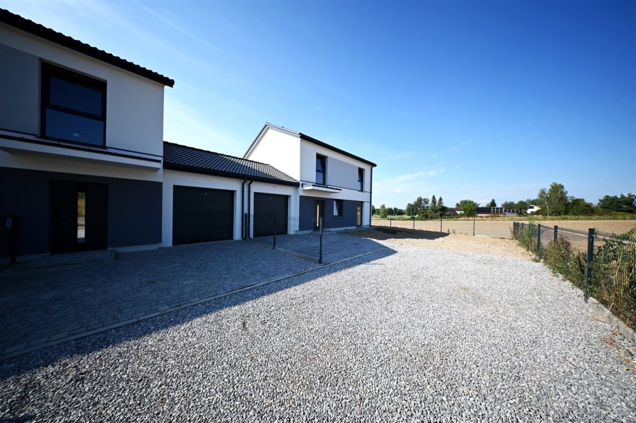 dom wolnostojący, 4 pokoje Niemce. Zdjęcie 21