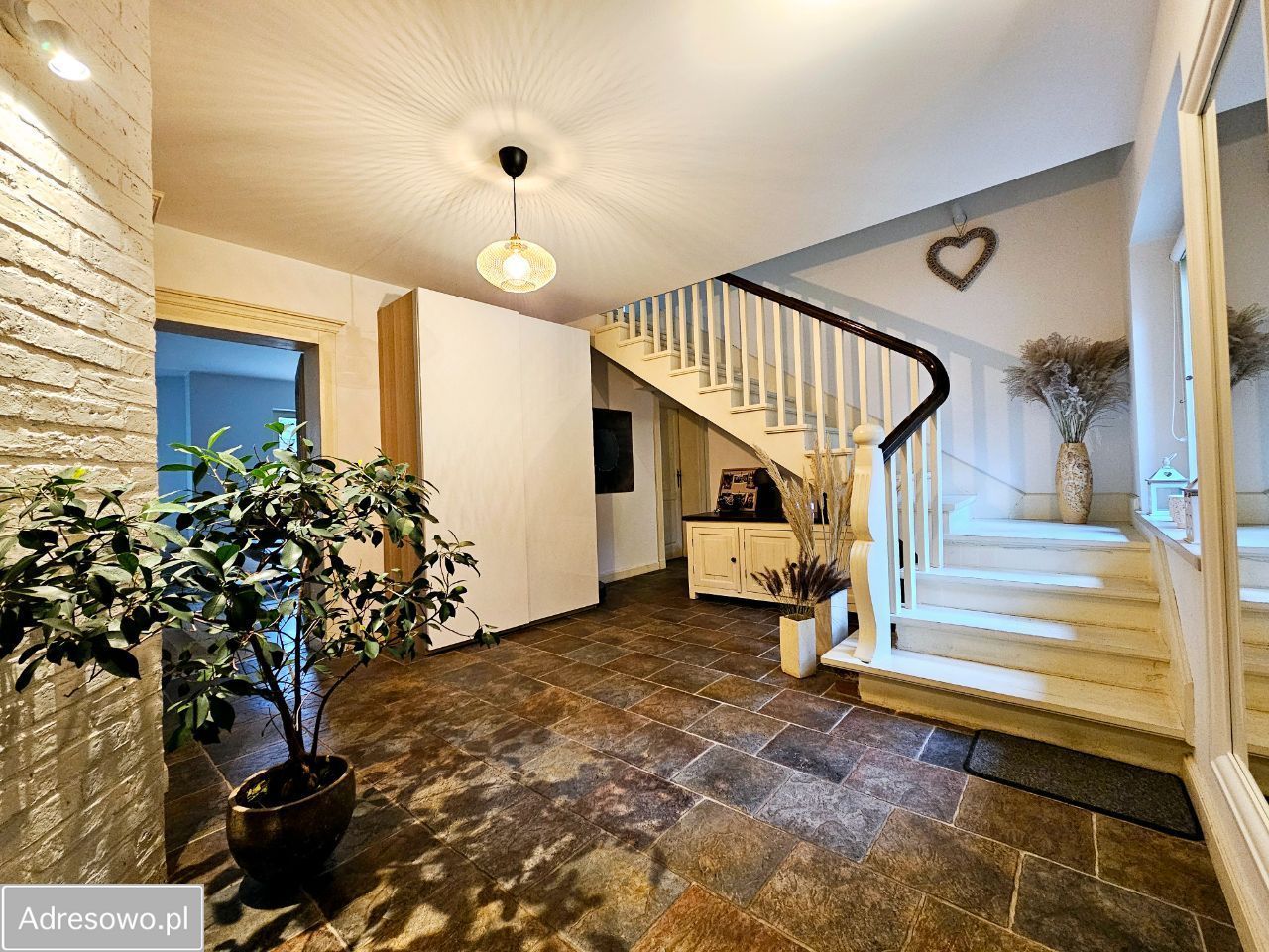 dom wolnostojący, 5 pokoi Boruja Nowa. Zdjęcie 2