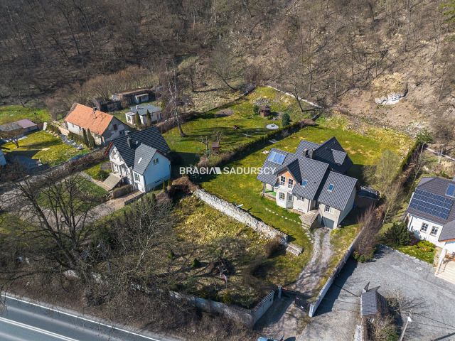 dom wolnostojący, 7 pokoi Kraków Zwierzyniec, ul. Księcia Józefa. Zdjęcie 3