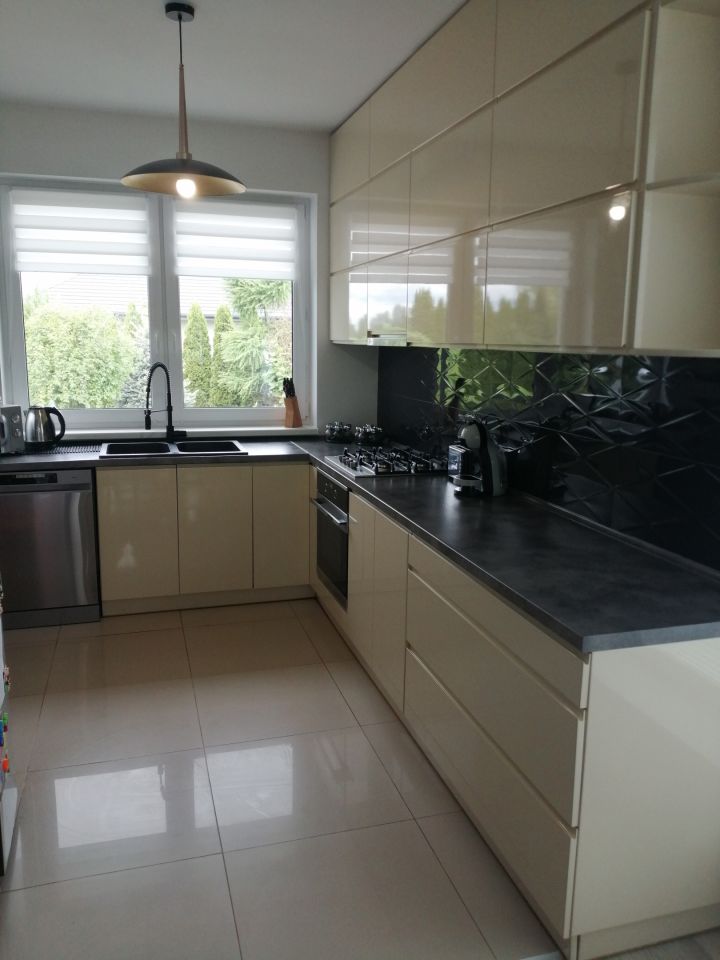 dom wolnostojący, 4 pokoje Płock. Zdjęcie 6