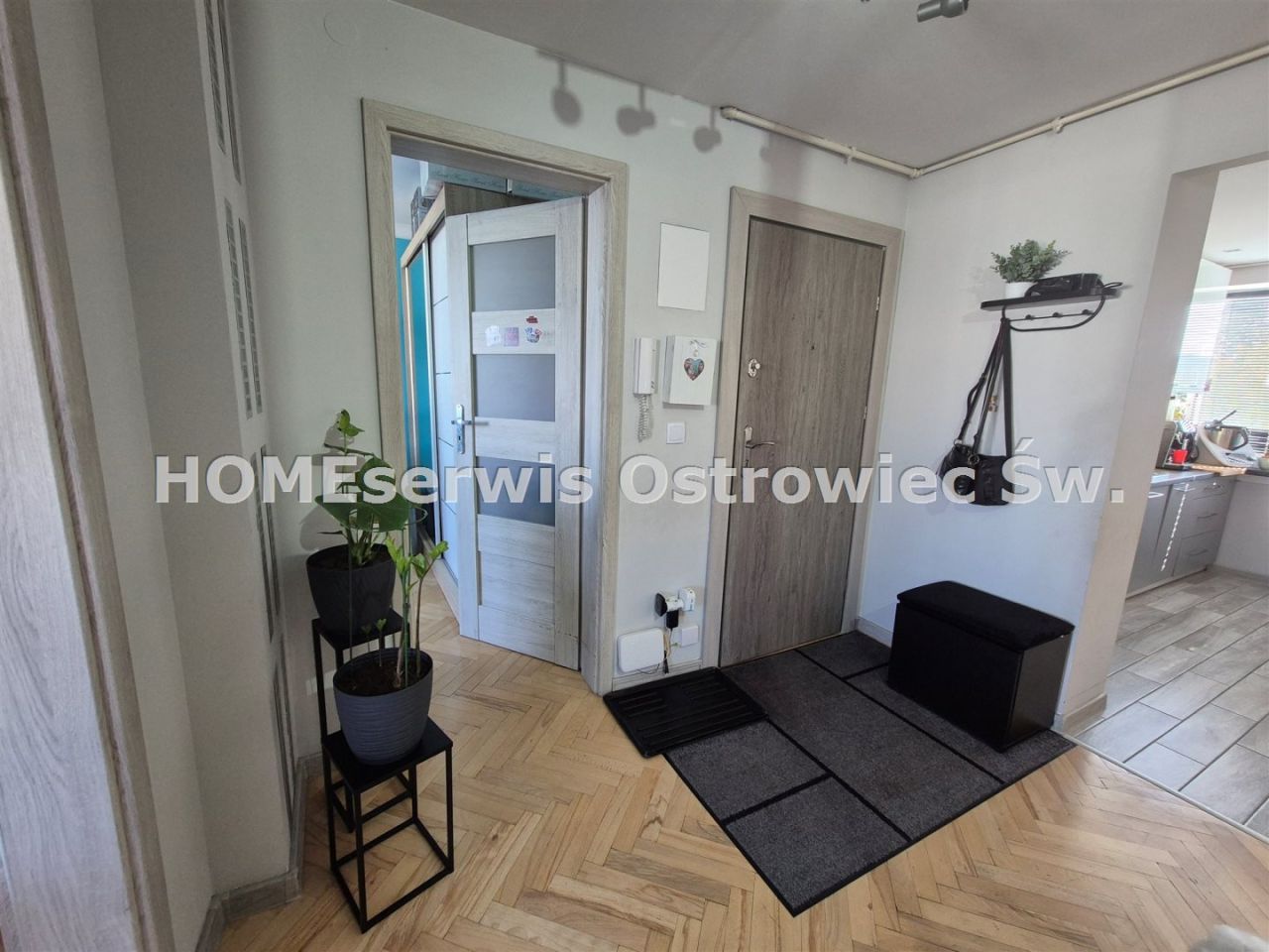 Mieszkanie 3-pokojowe Ostrowiec Świętokrzyski Centrum. Zdjęcie 6