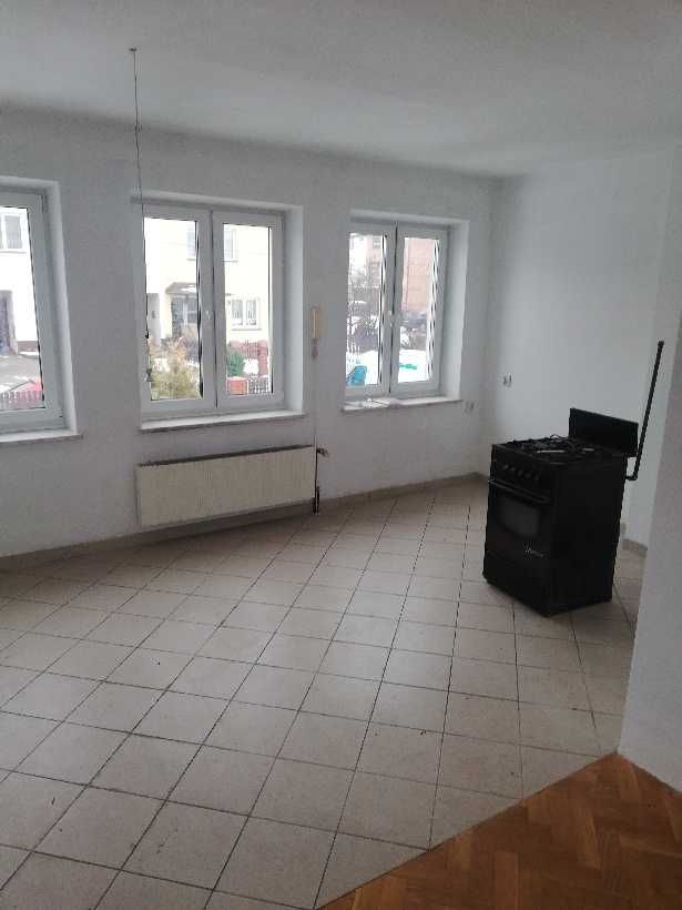 dom wolnostojący, 3 pokoje Lubaczów, ul. prof. Władysława Witwickiego. Zdjęcie 2