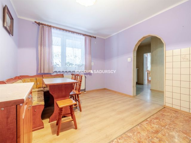 dom wolnostojący, 4 pokoje Pietrzejowice. Zdjęcie 8